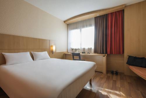 Imagen de la habitación del Hotel Ibis Cholet. Foto 4