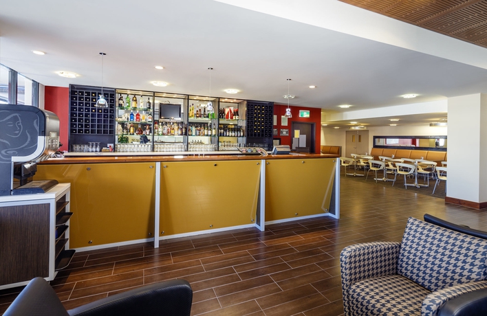 Imagen del bar/restaurante del Hotel Ibis Christchurch. Foto 6