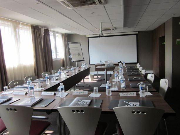 Imagen de los interiores del Hotel Ibis Clamart Paris Velizy. Foto 15