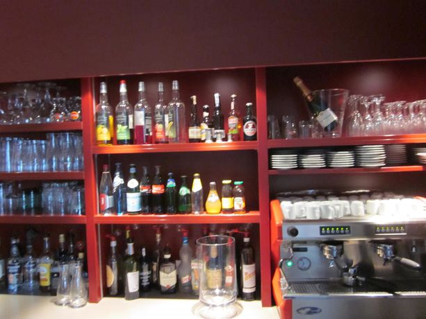 Imagen del bar/restaurante del Hotel Ibis Clamart Paris Velizy. Foto 5