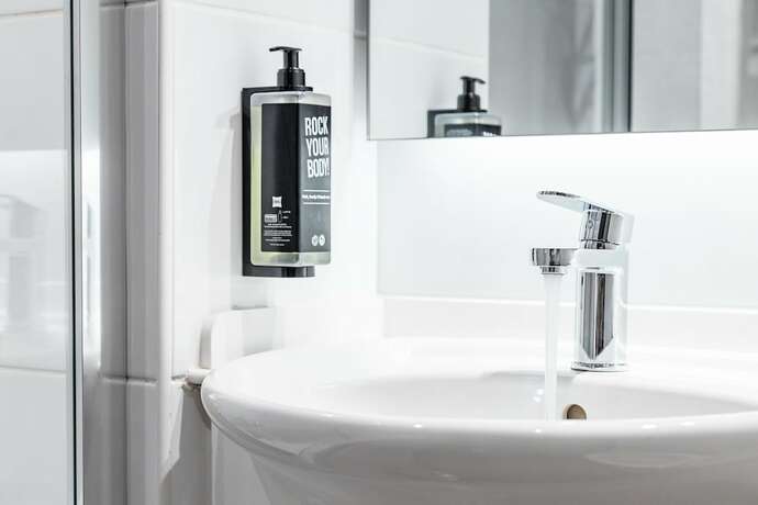 Imagen general del Hotel Ibis Coleraine Riverside. Foto 6