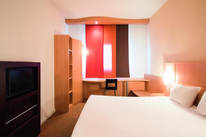 Imagen de la habitación del Hotel Ibis Como. Foto 6