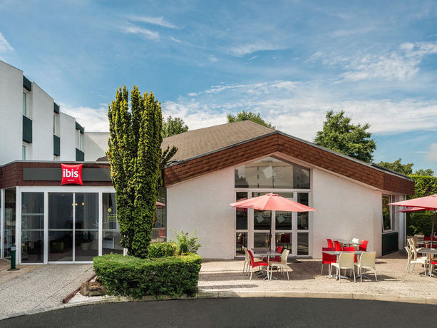 Imagen de los exteriores del Hotel Ibis Compiègne. Foto 13