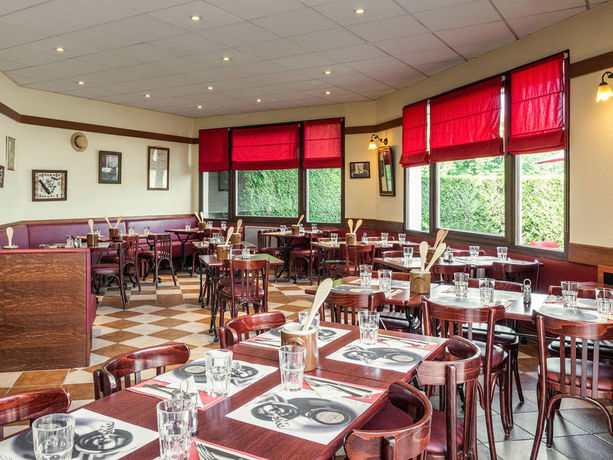 Imagen del bar/restaurante del Hotel Ibis Compiègne. Foto 8