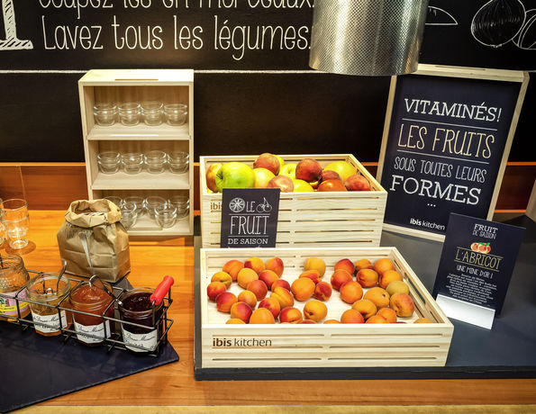 Imagen del bar/restaurante del Hotel Ibis Compiègne. Foto 11