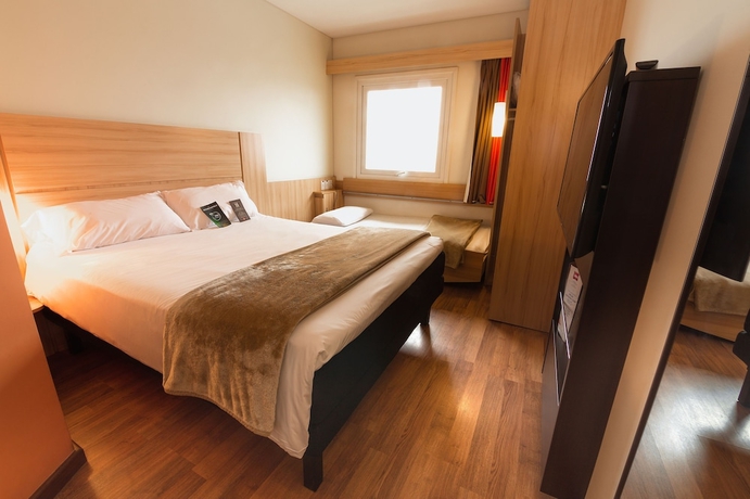 Imagen de la habitación del Hotel Ibis Concepcion. Foto 4