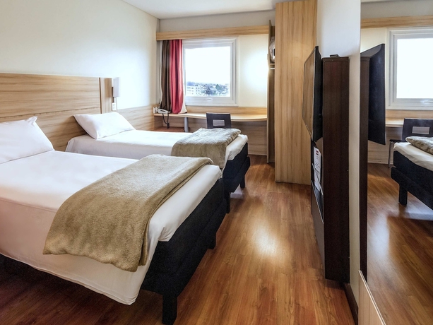 Imagen de la habitación del Hotel Ibis Concepcion. Foto 10