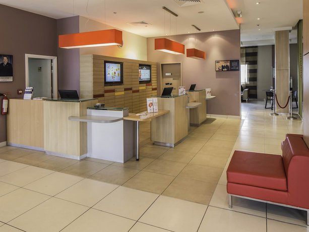 Imagen de los interiores del Hotel Ibis Constantine. Foto 13