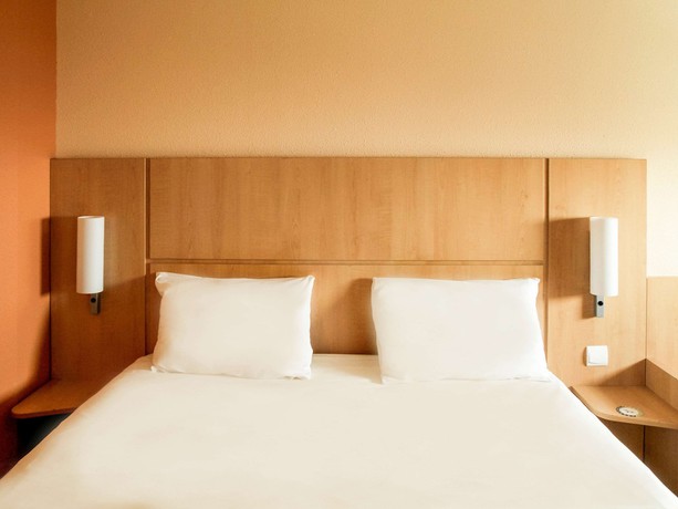 Imagen de la habitación del Hotel Ibis Constantine. Foto 10