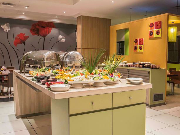 Imagen de la habitación del Hotel Ibis Constantine. Foto 11