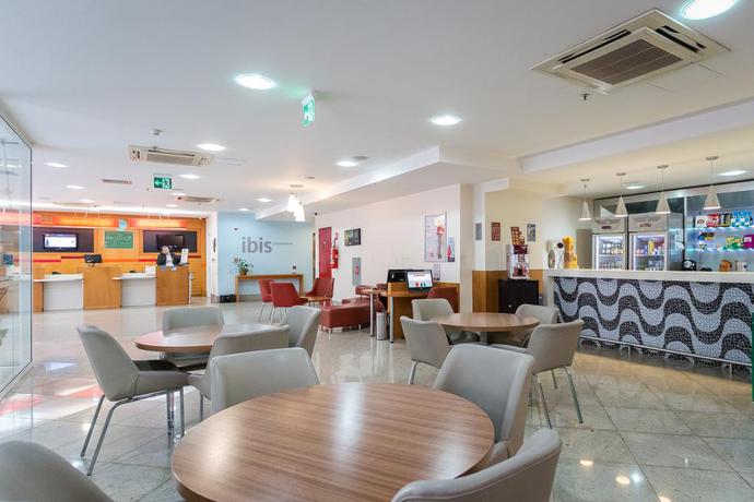 Imagen general del Hotel Ibis Copacabana Posto 2. Foto 9