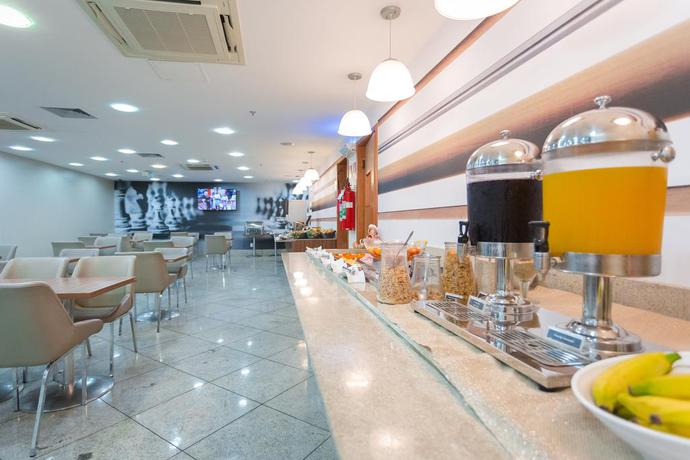 Imagen general del Hotel Ibis Copacabana Posto 2. Foto 10