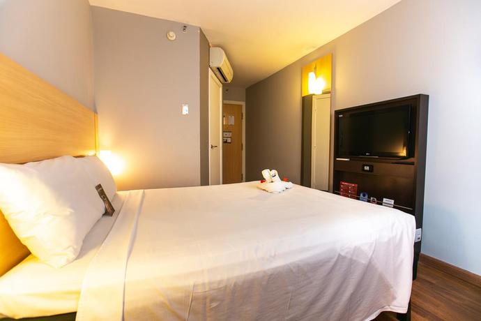 Imagen general del Hotel Ibis Copacabana Posto 2. Foto 14