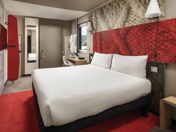 Imagen de la habitación del Hotel Ibis Coventry Centre. Foto 13