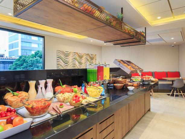 Imagen del bar/restaurante del Hotel Ibis Cúcuta. Foto 2