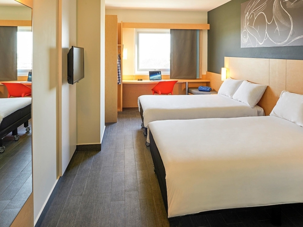 Imagen de la habitación del Hotel Ibis Culiacan. Foto 14