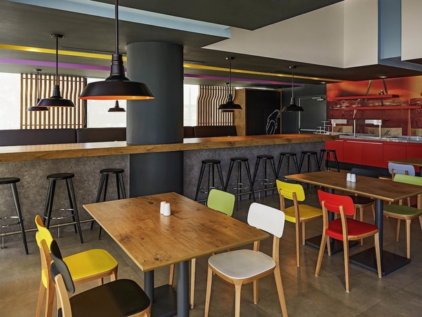 Imagen del bar/restaurante del Hotel Ibis Culiacan. Foto 6