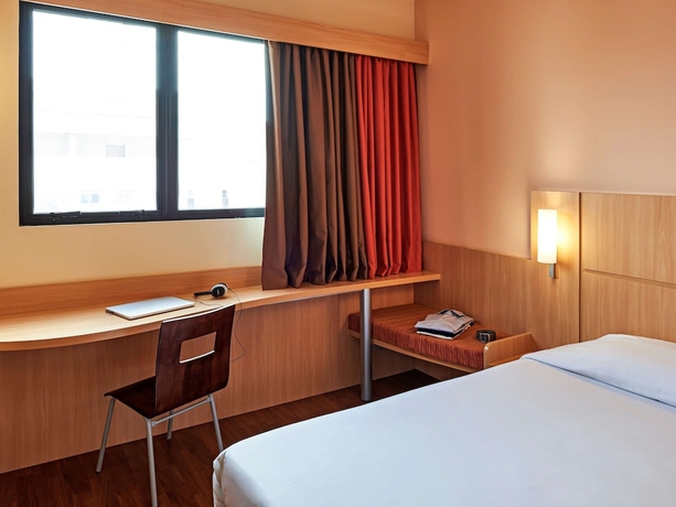 Imagen de la habitación del Hotel Ibis Curitiba Shopping. Foto 13