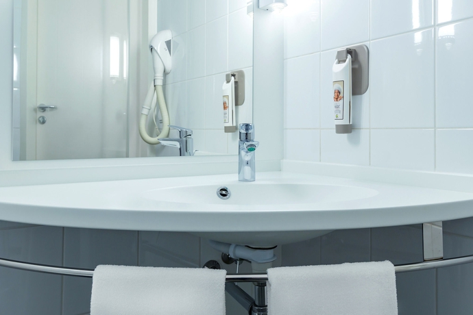 Imagen de la habitación del Hotel Ibis Czestochowa. Foto 7