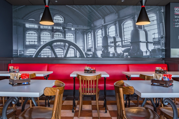 Imagen del bar/restaurante del Hotel Ibis Czestochowa. Foto 4