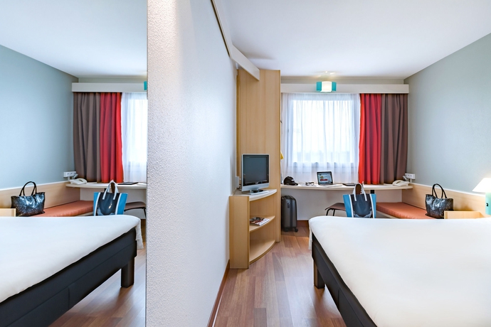 Imagen de la habitación del Hotel Ibis Czestochowa. Foto 11