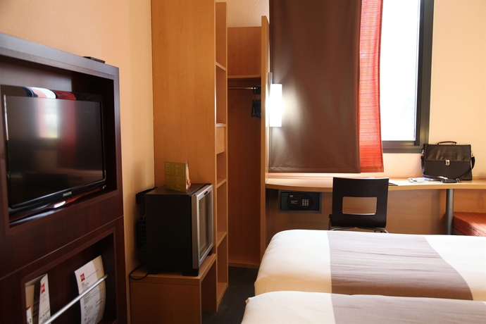 Imagen de la habitación del Hotel Ibis Dakar. Foto 8