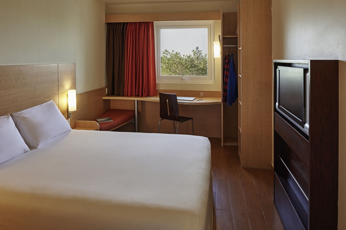 Imagen de la habitación del Hotel Ibis Deauville Centre. Foto 9