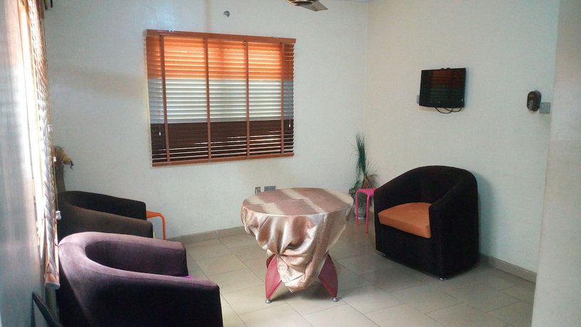 Imagen del bar/restaurante del Hotel Ibis Diamond. Foto 5