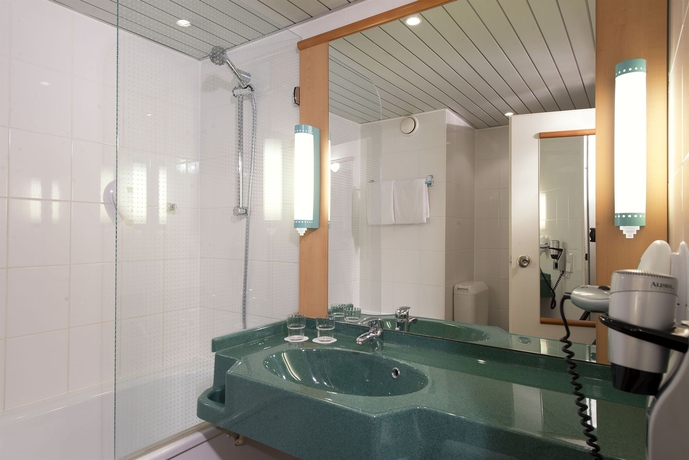 Imagen de la habitación del Hotel Ibis Dortmund West. Foto 8