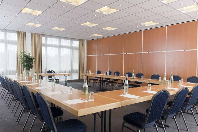 Imagen de los interiores del Hotel Ibis Dortmund West. Foto 15