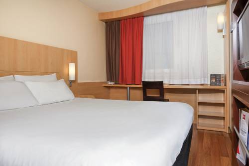 Imagen de la habitación del Hotel Ibis Douai Centre. Foto 7