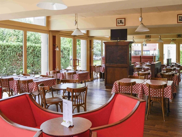 Imagen del bar/restaurante del Hotel Ibis Epinal Centre Ville. Foto 7