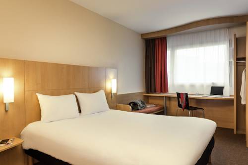 Imagen de la habitación del Hotel Ibis Epinay Sur Seine Gennevilliers. Foto 3