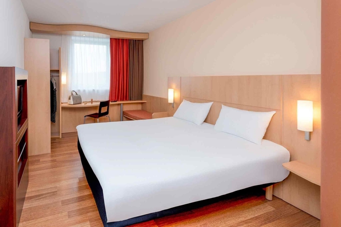 Imagen de la habitación del Hotel Ibis Esch Belval. Foto 12