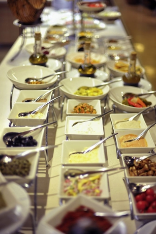 Imagen del bar/restaurante del Hotel Ibis Eskisehir. Foto 4