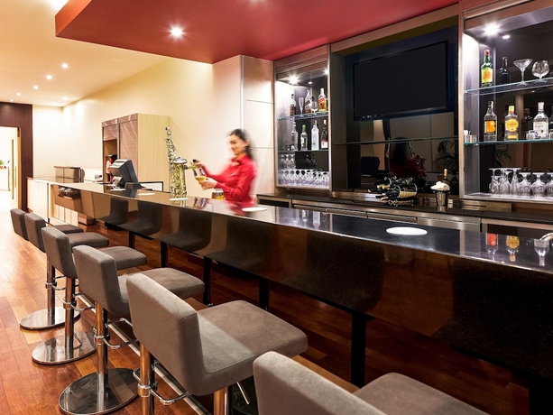 Imagen del bar/restaurante del Hotel Ibis Eskisehir. Foto 6