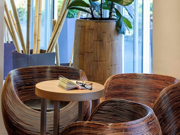 Imagen del bar/restaurante del Hotel Ibis Essen. Foto 14