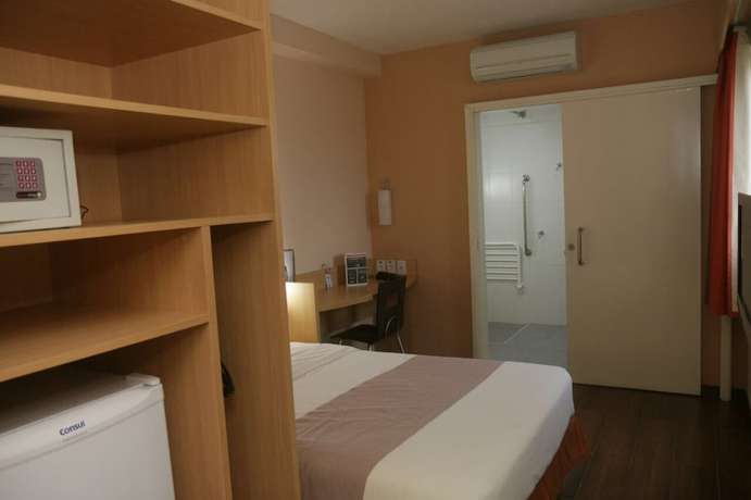 Imagen de la habitación del Hotel Ibis Feira De Santana. Foto 8