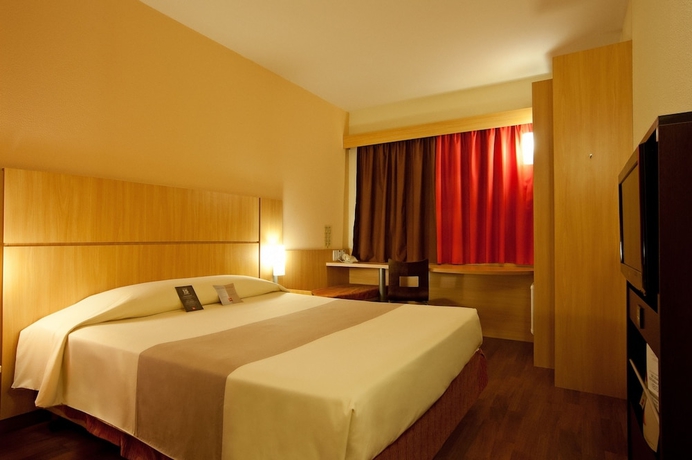 Imagen de la habitación del Hotel Ibis Florianopolis. Foto 14