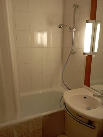 Imagen de la habitación del Hotel Ibis Fourmies, FOURMIES. Foto 18