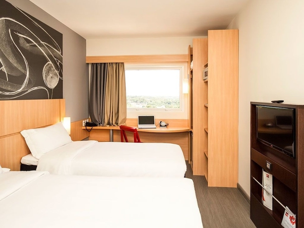 Imagen de la habitación del Hotel Ibis Foz Do Igua&ccedil;u. Foto 10