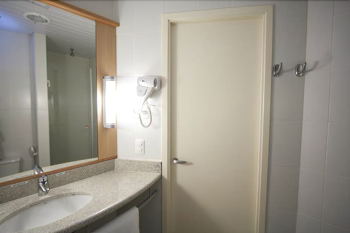 Imagen de la habitación del Hotel Ibis Foz Do Igua&ccedil;u. Foto 14