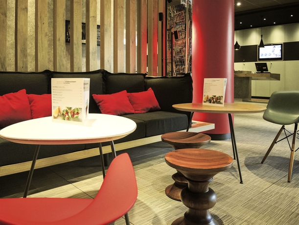 Imagen del bar/restaurante del Hotel Ibis Frankfurt Airport. Foto 3