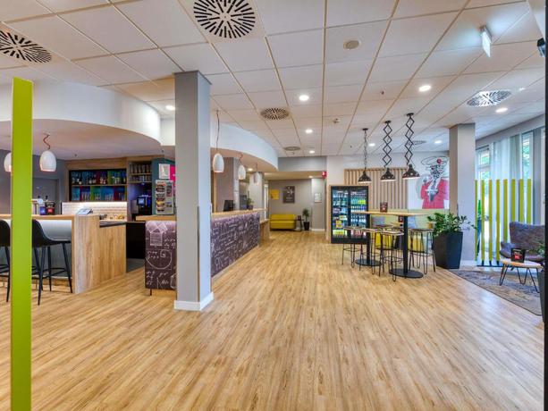 Imagen de los interiores del Hotel Ibis Frankfurt City West. Foto 14