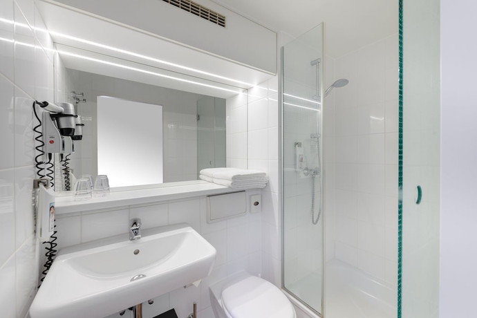Imagen de la habitación del Hotel Ibis Frankfurt Messe West. Foto 18