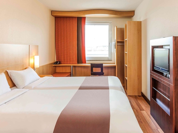 Imagen de la habitación del Hotel Ibis Friedrichshafen Airport Messe. Foto 14