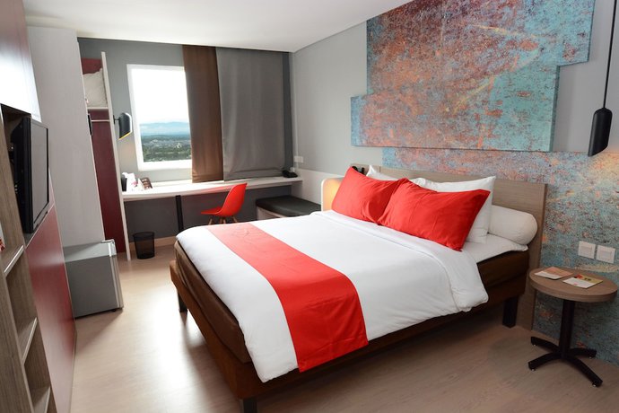 Imagen de la habitación del Hotel Ibis Gading Serpong. Foto 9