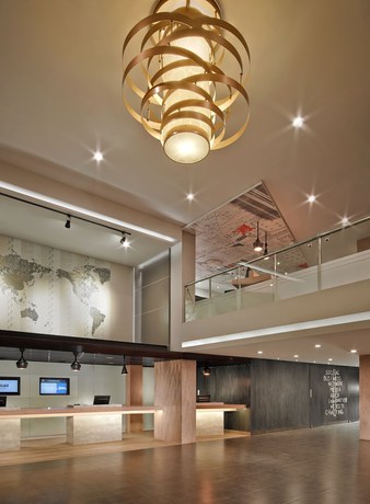 Imagen de los interiores del Hotel Ibis Gading Serpong. Foto 15