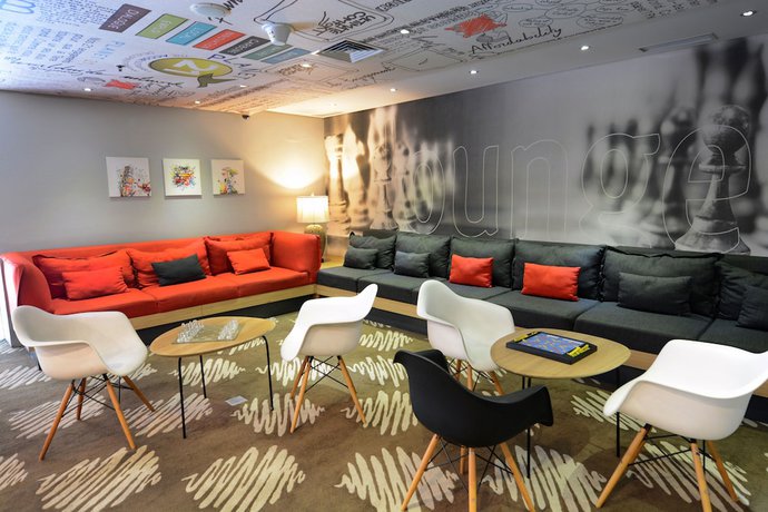 Imagen del bar/restaurante del Hotel Ibis Gading Serpong. Foto 4