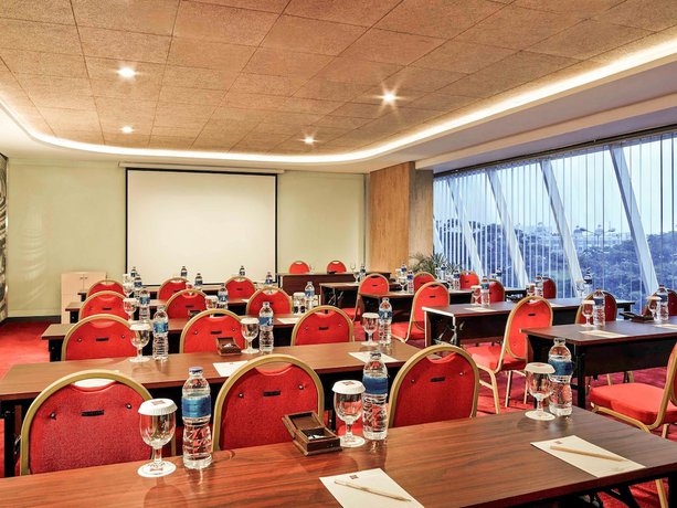 Imagen de los interiores del Hotel Ibis Gading Serpong. Foto 17